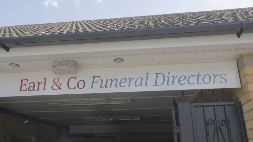 Earl Co Funeral Directors