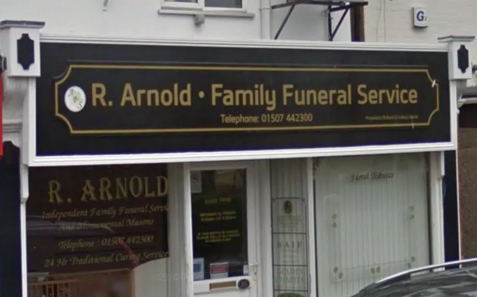 R Arnold Family Funeral Service Ltd Sutton On Sea
